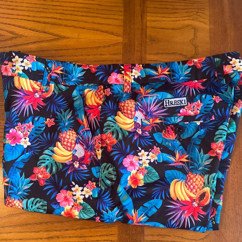 Never been Worn Hreski Mens Golf Shorts